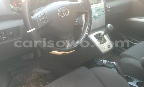 Ra Àlòkù Toyota Corolla Verso Silver Ọkọ̀ in Cotonou ni Benin Ra Àlòkù Toyota Corolla Verso Silver Ọkọ̀ in Cotonou ni Benin