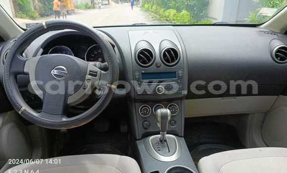 Ra Àlòkù Nissan Rogue Silver Ọkọ̀ in Cotonou ni Benin Ra Àlòkù Nissan Rogue Silver Ọkọ̀ in Cotonou ni Benin