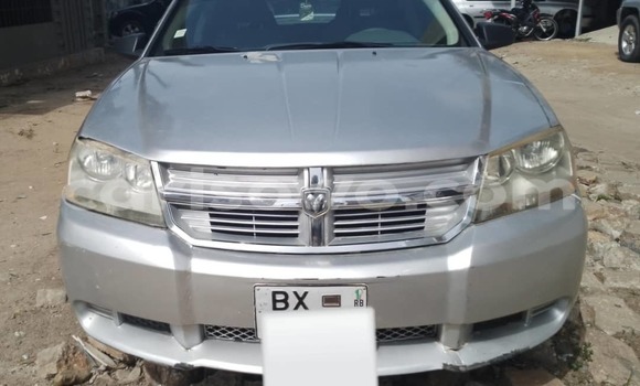 Sayi Na hannu Dodge Avenger Azurfa Mota in Cotonou a Benin Sayi Na hannu Dodge Avenger Azurfa Mota in Cotonou a Benin