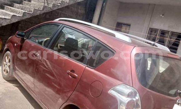 Acheter Occasion Voiture Toyota Corolla Rouge à Abomey Calavi, Benin Acheter Occasion Voiture Toyota Corolla Rouge à Abomey Calavi, Benin