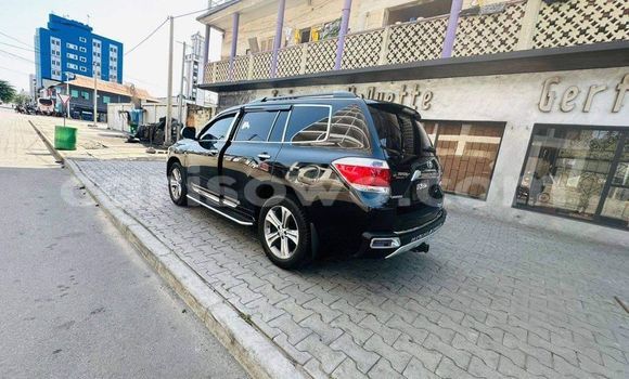 Acheter Occasion Voiture Toyota Highlander Noir à Abomey Calavi, Benin Acheter Occasion Voiture Toyota Highlander Noir à Abomey Calavi, Benin