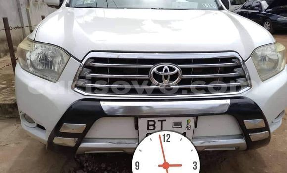 Acheter Occasion Voiture Toyota Highlander Blanc à Abomey Calavi, Benin Acheter Occasion Voiture Toyota Highlander Blanc à Abomey Calavi, Benin