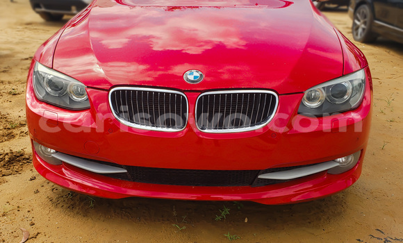 Sayi Na hannu BMW 3–Series Red Mota in Cotonou a Benin Sayi Na hannu BMW 3–Series Red Mota in Cotonou a Benin