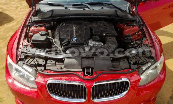 Sayi Na hannu BMW 3–Series Red Mota in Cotonou a Benin Sayi Na hannu BMW 3–Series Red Mota in Cotonou a Benin
