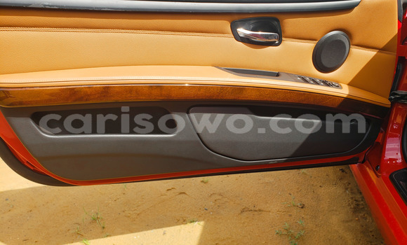 Sayi Na hannu BMW 3–Series Red Mota in Cotonou a Benin Sayi Na hannu BMW 3–Series Red Mota in Cotonou a Benin
