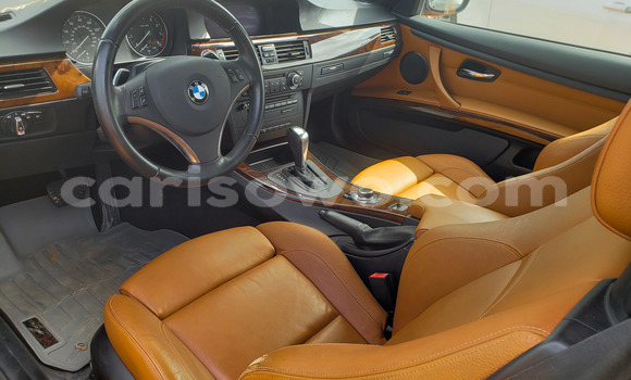 Sayi Na hannu BMW 3–Series Red Mota in Cotonou a Benin Sayi Na hannu BMW 3–Series Red Mota in Cotonou a Benin