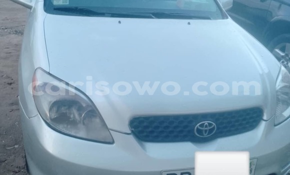 Ra Àlòkù Toyota Matrix funfun Ọkọ̀ in Cotonou ni Benin Ra Àlòkù Toyota Matrix funfun Ọkọ̀ in Cotonou ni Benin