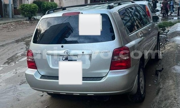 Ra Àlòkù Toyota Highlander Silver Ọkọ̀ in Cotonou ni Benin Ra Àlòkù Toyota Highlander Silver Ọkọ̀ in Cotonou ni Benin