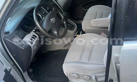 Ra Àlòkù Toyota Highlander Silver Ọkọ̀ in Cotonou ni Benin Ra Àlòkù Toyota Highlander Silver Ọkọ̀ in Cotonou ni Benin