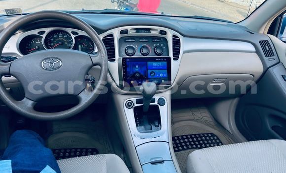 Ra Àlòkù Toyota Highlander Silver Ọkọ̀ in Cotonou ni Benin Ra Àlòkù Toyota Highlander Silver Ọkọ̀ in Cotonou ni Benin