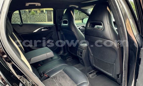 Ra Àlòkù Infiniti QX30 Black Ọkọ̀ in Cotonou ni Benin Ra Àlòkù Infiniti QX30 Black Ọkọ̀ in Cotonou ni Benin