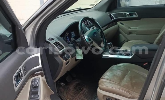 Sayi Na hannu Ford Explorer Azurfa Mota in Cotonou a Benin Sayi Na hannu Ford Explorer Azurfa Mota in Cotonou a Benin