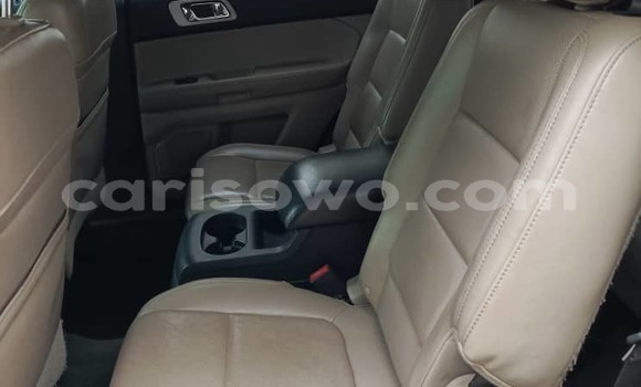 Sayi Na hannu Ford Explorer Azurfa Mota in Cotonou a Benin Sayi Na hannu Ford Explorer Azurfa Mota in Cotonou a Benin