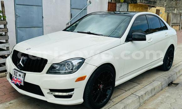 Sayi Na hannu Mercedes-Benz C-Classe White Mota in Cotonou a Benin