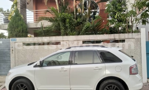 Acheter Occasion Voiture Ford Edge Blanc à Cotonou, Benin Acheter Occasion Voiture Ford Edge Blanc à Cotonou, Benin