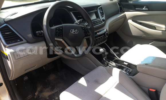 Acheter Occasion Voiture Hyundai Tucson Gris à Cotonou, Benin Acheter Occasion Voiture Hyundai Tucson Gris à Cotonou, Benin