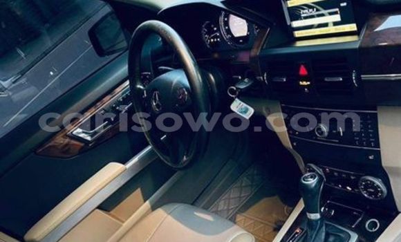 Acheter Occasion Voiture Mercedes-Benz GLK–Class Noir à Cotonou, Benin Acheter Occasion Voiture Mercedes-Benz GLK–Class Noir à Cotonou, Benin