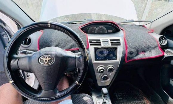 Acheter Occasion Voiture Toyota Yaris Blanc à Cotonou, Benin Acheter Occasion Voiture Toyota Yaris Blanc à Cotonou, Benin
