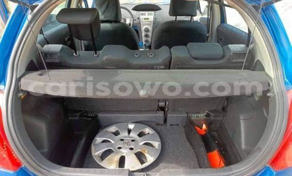 Ra Àlòkù Toyota Yaris Blue Ọkọ̀ in Cotonou ni Benin