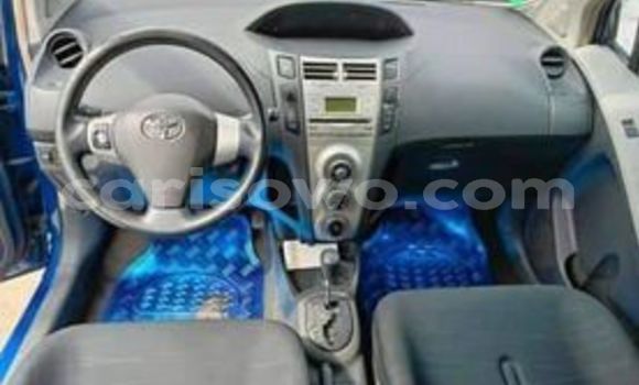 Acheter Occasion Voiture Toyota Yaris Bleu à Cotonou, Benin Acheter Occasion Voiture Toyota Yaris Bleu à Cotonou, Benin
