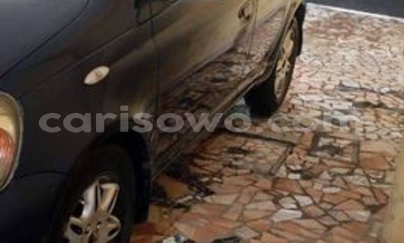 Acheter Occasion Voiture Toyota Yaris Bleu à Cotonou, Benin Acheter Occasion Voiture Toyota Yaris Bleu à Cotonou, Benin