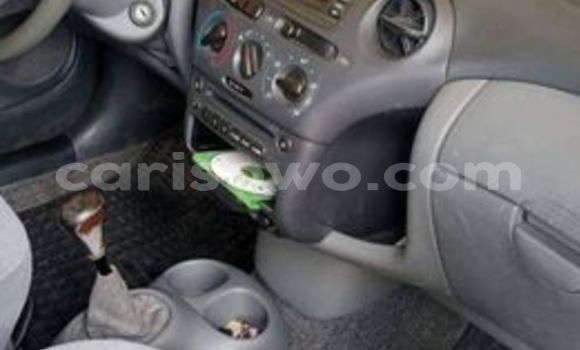 Acheter Occasion Voiture Toyota Yaris Bleu à Cotonou, Benin Acheter Occasion Voiture Toyota Yaris Bleu à Cotonou, Benin