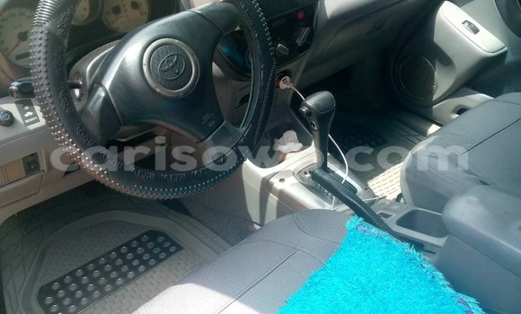 Acheter Occasion Voiture Toyota RAV4 Gris à Cotonou, Benin Acheter Occasion Voiture Toyota RAV4 Gris à Cotonou, Benin