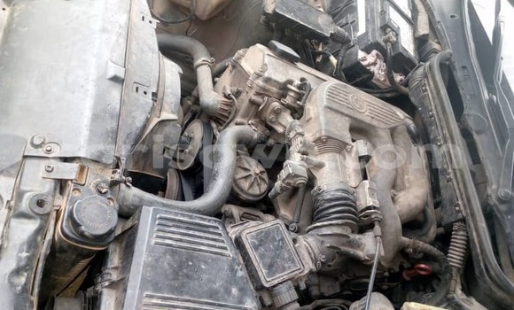 Acheter Occasion Voiture BMW 3–Series Vert à Cotonou, Benin Acheter Occasion Voiture BMW 3–Series Vert à Cotonou, Benin