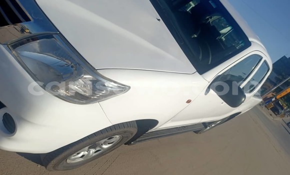 Buy Used Toyota Hilux White Car in Cotonou in Benign Buy Used Toyota Hilux White Car in Cotonou in Benign