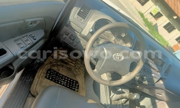 Buy Used Toyota Hilux White Car in Cotonou in Benign Buy Used Toyota Hilux White Car in Cotonou in Benign