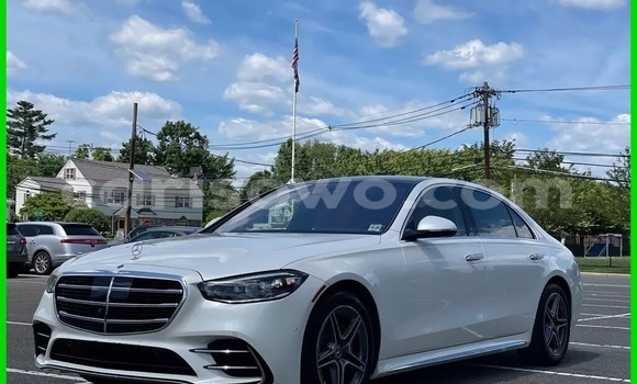Acheter Occasion Voiture Mercedes-Benz S–Class Blanc à Abomey, Benin