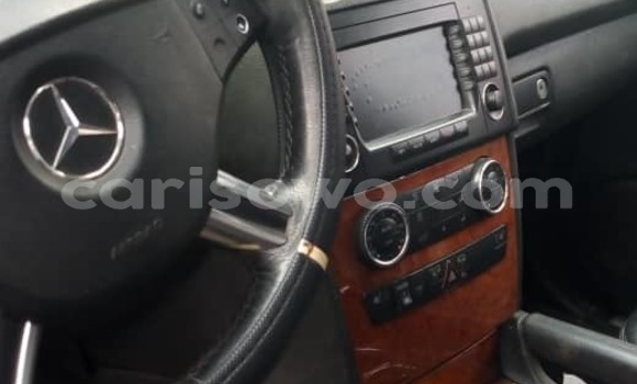 Sayi Na hannu Mercedes-Benz ML–Class Azurfa Mota in Cotonou a Benin Sayi Na hannu Mercedes-Benz ML–Class Azurfa Mota in Cotonou a Benin