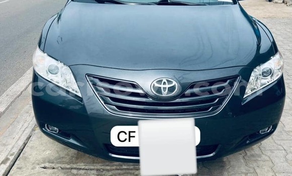 Sayi Na hannu Toyota Camry Black Mota in Cotonou a Benin