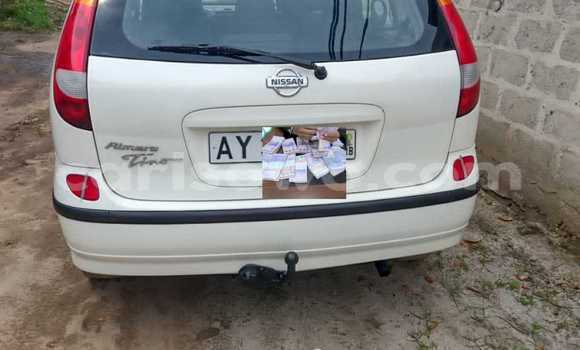 Ra Àlòkù Nissan Almera Tino funfun Ọkọ̀ in Cotonou ni Benin Ra Àlòkù Nissan Almera Tino funfun Ọkọ̀ in Cotonou ni Benin