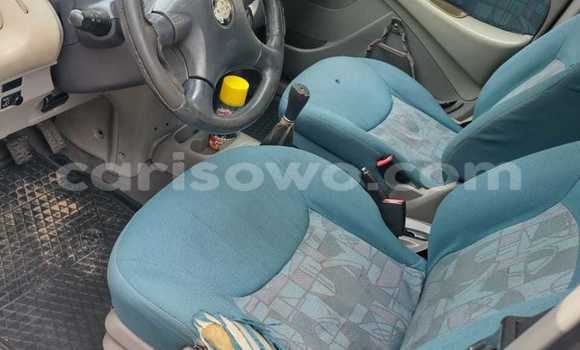 Ra Àlòkù Nissan Almera Tino funfun Ọkọ̀ in Cotonou ni Benin Ra Àlòkù Nissan Almera Tino funfun Ọkọ̀ in Cotonou ni Benin
