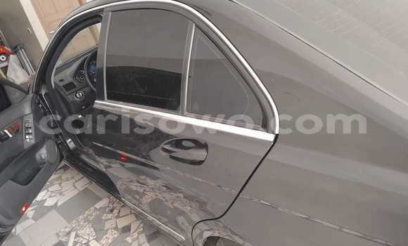 Ra Àlòkù Mercedes-Benz C–Class Black Ọkọ̀ in Cotonou ni Benin Ra Àlòkù Mercedes-Benz C–Class Black Ọkọ̀ in Cotonou ni Benin
