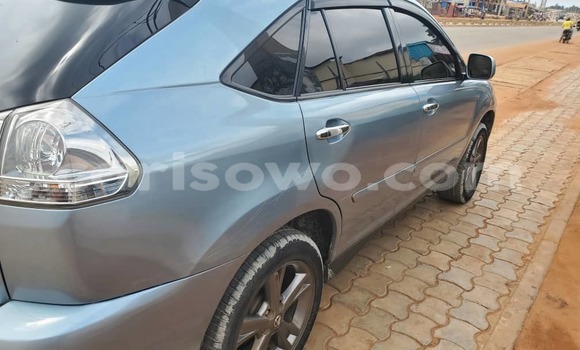 Sayi Na hannu Lexus RX 330 Blue Mota in Cotonou a Benin Sayi Na hannu Lexus RX 330 Blue Mota in Cotonou a Benin