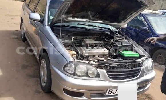 Ra Àlòkù Toyota Avensis Silver Ọkọ̀ in Cotonou ni Benin Ra Àlòkù Toyota Avensis Silver Ọkọ̀ in Cotonou ni Benin