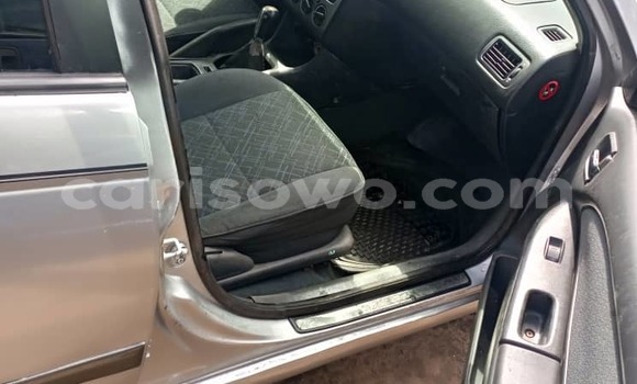 Ra Àlòkù Toyota Avensis Silver Ọkọ̀ in Cotonou ni Benin Ra Àlòkù Toyota Avensis Silver Ọkọ̀ in Cotonou ni Benin