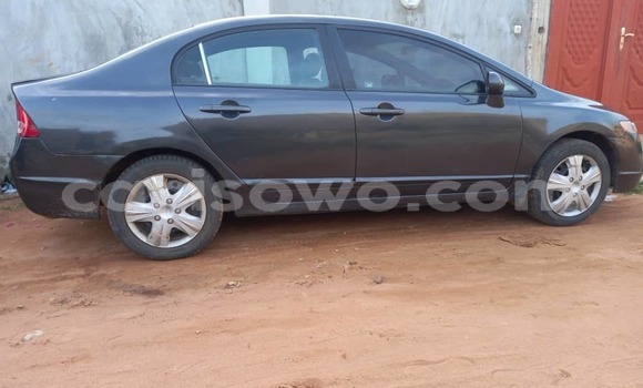 Sayi Na hannu Honda Civic Black Mota in Cotonou a Benin Sayi Na hannu Honda Civic Black Mota in Cotonou a Benin