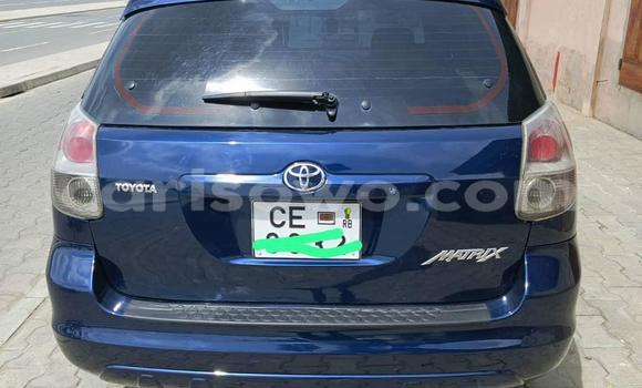 Ra Àlòkù Toyota Matrix Blue Ọkọ̀ in Cotonou ni Benin