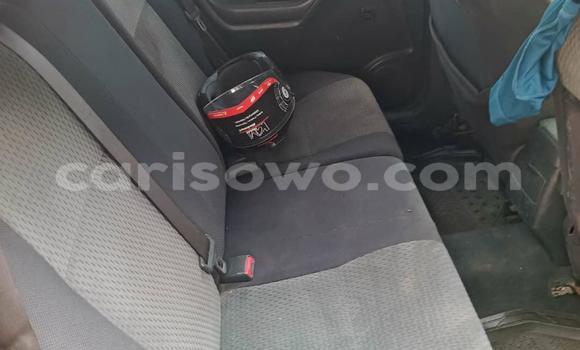 Sayi Na hannu Toyota Matrix Blue Mota in Cotonou a Benin Sayi Na hannu Toyota Matrix Blue Mota in Cotonou a Benin