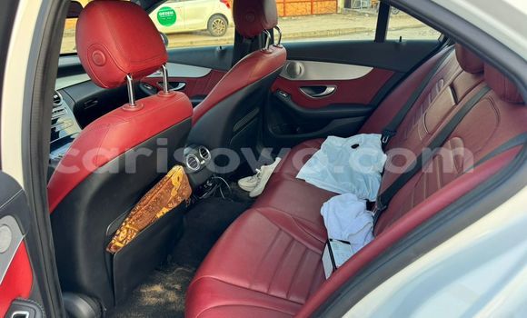 Acheter Occasion Voiture Mercedes-Benz C-Classe Gris à Cotonou, Benin Acheter Occasion Voiture Mercedes-Benz C-Classe Gris à Cotonou, Benin