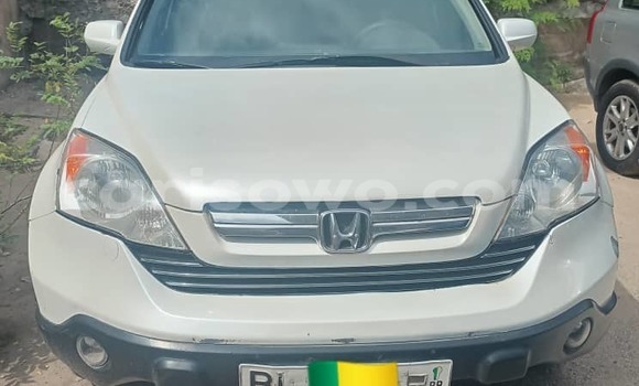 Buy Used Honda CR–V White Car in Cotonou in Benign