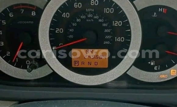 Sayi Na hannu Toyota RAV4 Sauran Mota in Cotonou a Benin Sayi Na hannu Toyota RAV4 Sauran Mota in Cotonou a Benin
