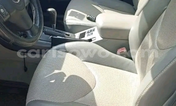 Sayi Na hannu Toyota RAV4 Sauran Mota in Cotonou a Benin Sayi Na hannu Toyota RAV4 Sauran Mota in Cotonou a Benin