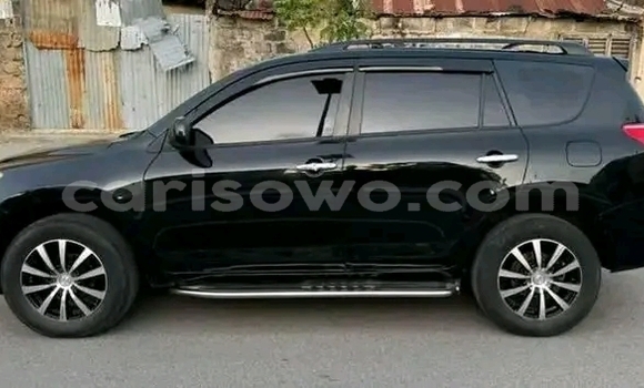 Sayi Na hannu Toyota RAV4 Black Mota in Abomey Calavi a Benin Sayi Na hannu Toyota RAV4 Black Mota in Abomey Calavi a Benin