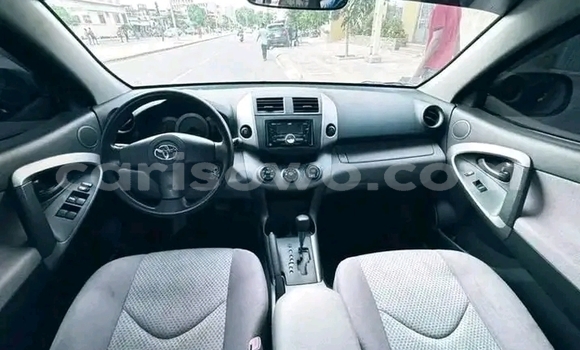 Sayi Na hannu Toyota RAV4 Black Mota in Abomey Calavi a Benin Sayi Na hannu Toyota RAV4 Black Mota in Abomey Calavi a Benin