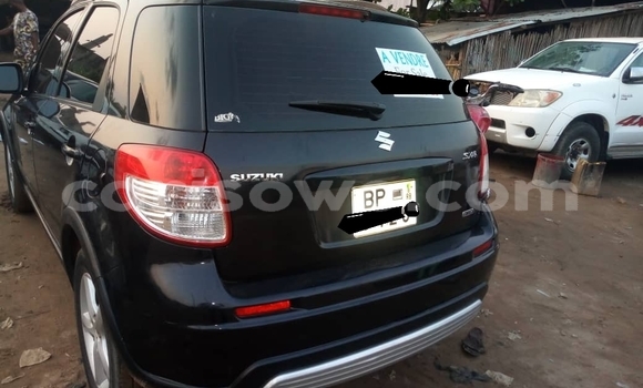 Sayi Na hannu Suzuki SX4 Black Mota in Cotonou a Benin