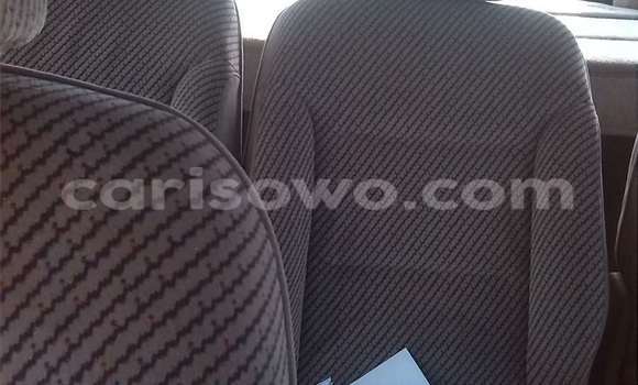 Ra Àlòkù Citroen 2CV Red Ọkọ̀ in Cotonou ni Benin Ra Àlòkù Citroen 2CV Red Ọkọ̀ in Cotonou ni Benin